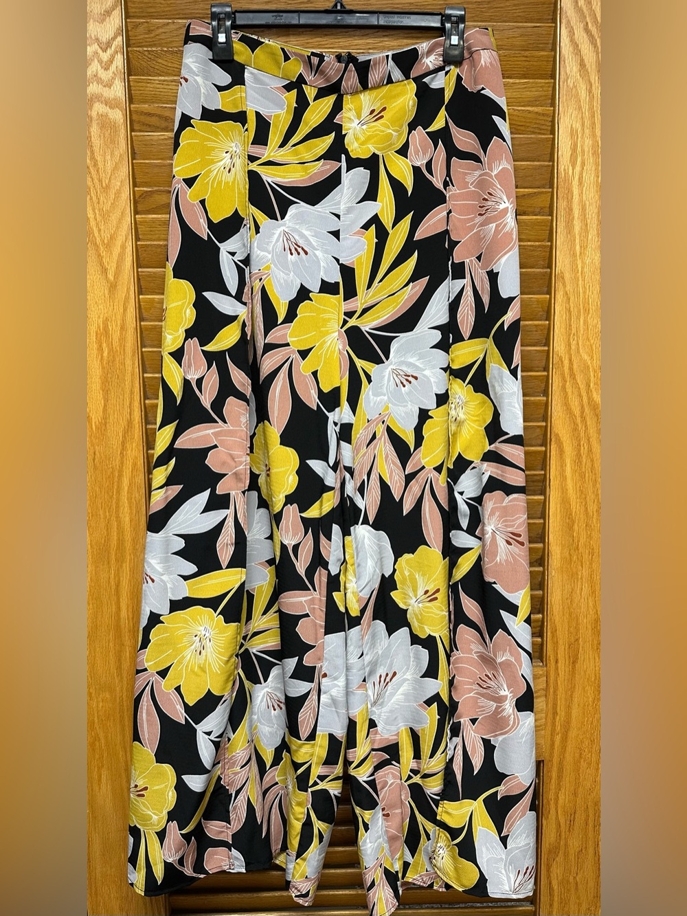 Lulu's Wrap pants with Yellow, White & Blush Floral Print